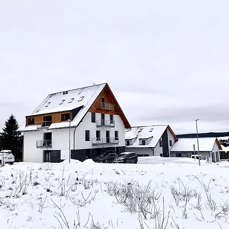 Na Plesivci Apartment *