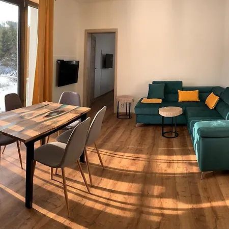 Na Plesivci Apartment *